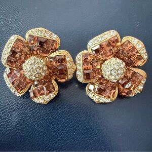 Vintage Elegant Gold and Brown Floral Clip On Earrings